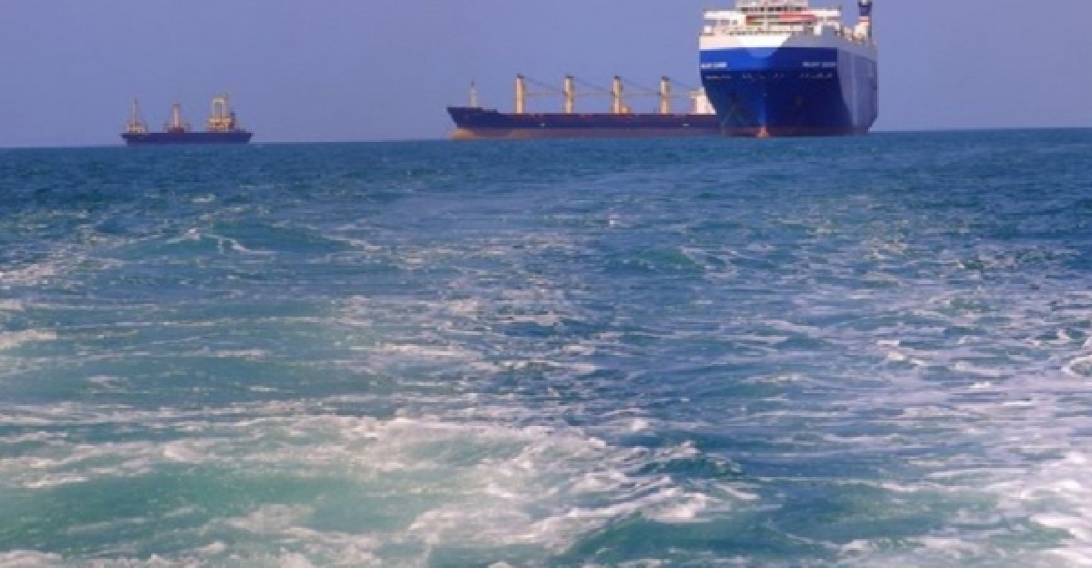 اقتصاد: هجمات البحر الأحمر تدفع مشتري النفط العالميين إلى "التوجه محليا"