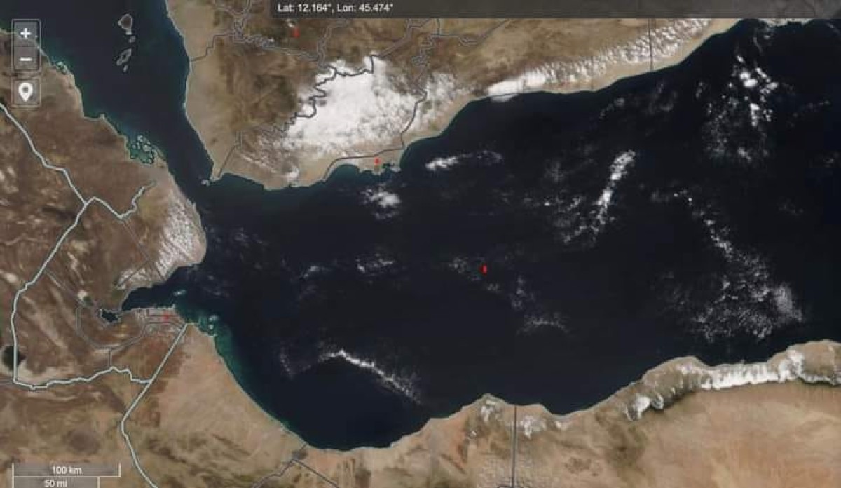 الإعلان عن إخماد الحريق في السفينة البريطانية بالبحر الأحمر