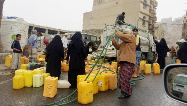 الصليب الأحمر: أكثر من نصف اليمنيين يفتقرون إلى المياه النظيفة