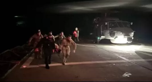 أسبيدس تنقذ طاقم السفينة الهولندية بعد هجوم حوثي في خليج عدن