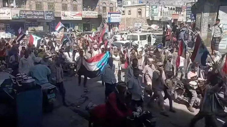 احتفالات ذكرى ثورة أكتوبر في الضالع تكشف تصاعد الخلافات الجنوبية