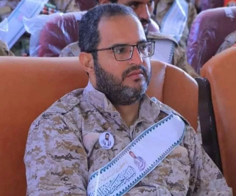 الحوثيون يُكفّرون القيادي الصلاحي ويُبيحون دمه عقب انشقاقه وانضمامه للقوات الحكومية