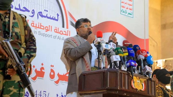 الحوثيون يهددون السعودية مجددا وتحركات عُمانية لاحتواء التصعيد (تفاصيل)