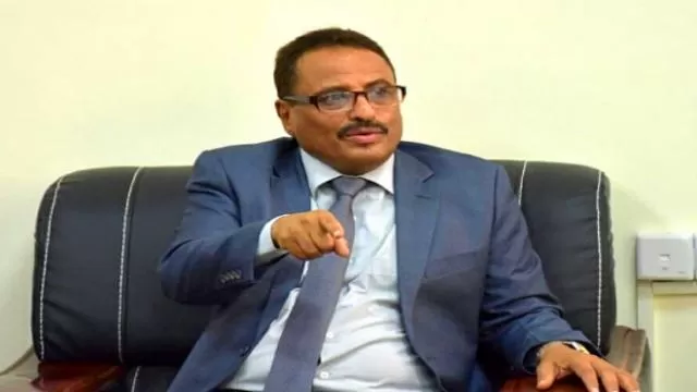 وزير سابق يحذّر من خلل بنيوي في إدارة التحالف ويدعو الرياض لاتخاذ موقف حاسم