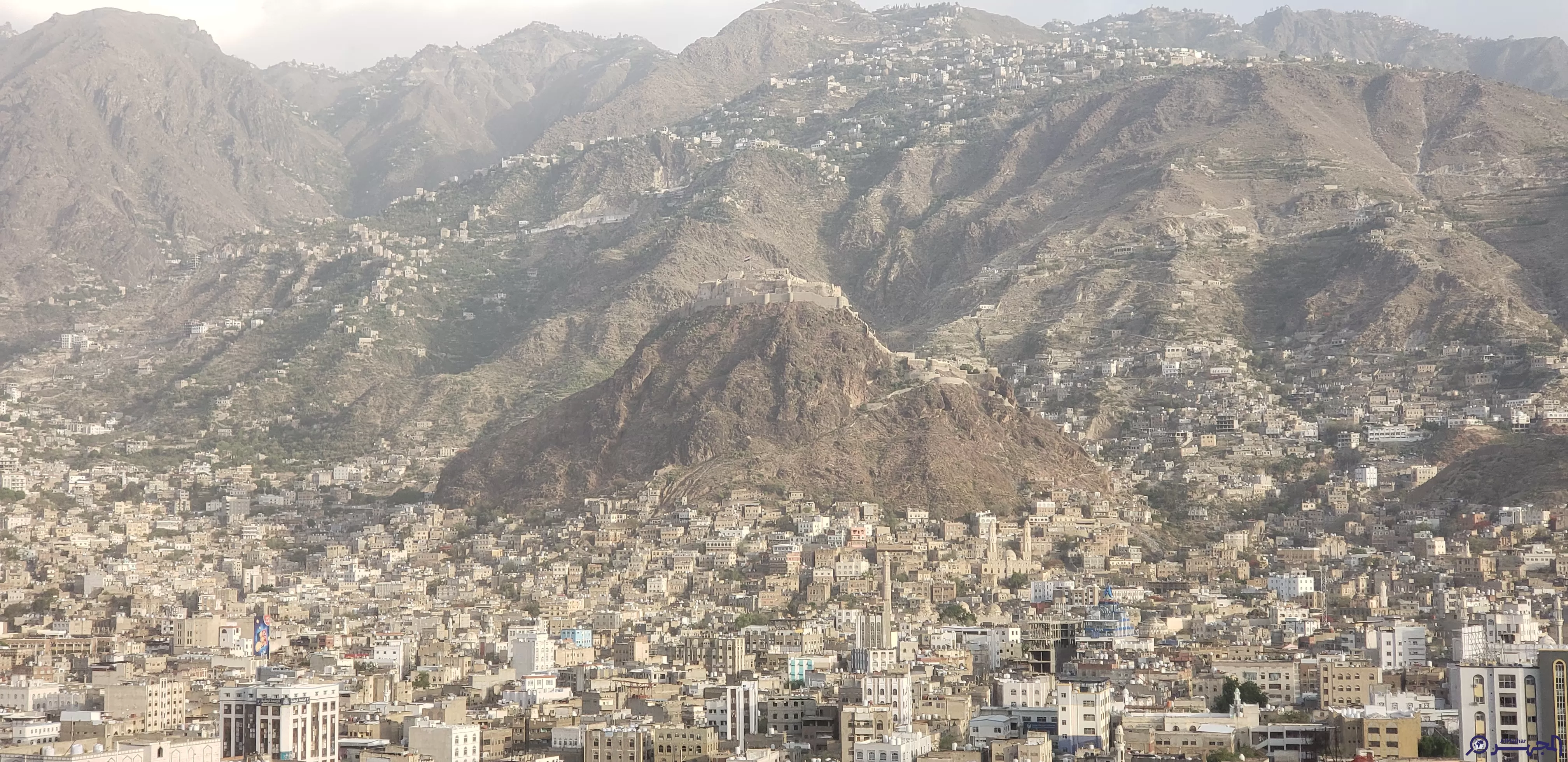 مصدر: التقييم السنوي كشف عن اختلالات والمحاصصة تعرقل التغيير الإداري في تعز