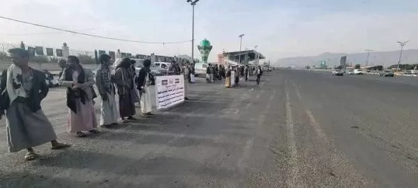 قبائل آل سالم تطالب بإنهاء جرائم الحوثيين والإفراج عن مختطفيها