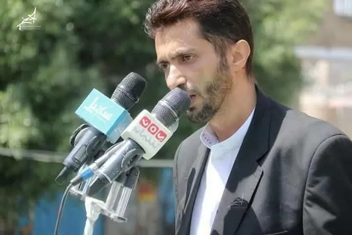 موجة حزن في تعز بوفاة الداعية ممدوح الحميري إثر ذبحة صدرية