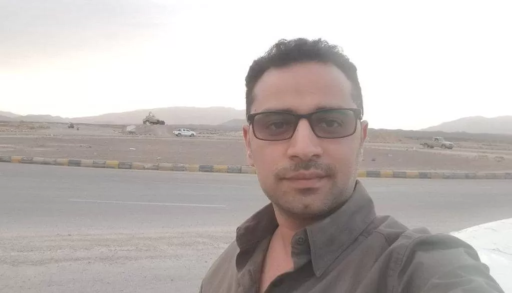 قوات طارق صالح تواصل احتجاز إعلامي على خلفية منشورات ناقدة