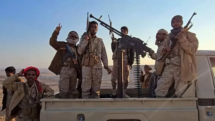 اشتباكات في هضبة حضرموت وقوات الحماية تتسلّم معسكر بترومسيلة