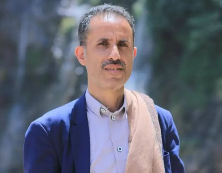 الحوثيون يواصلون محاكمة ناشط لكشفه فساد قيادي في إب