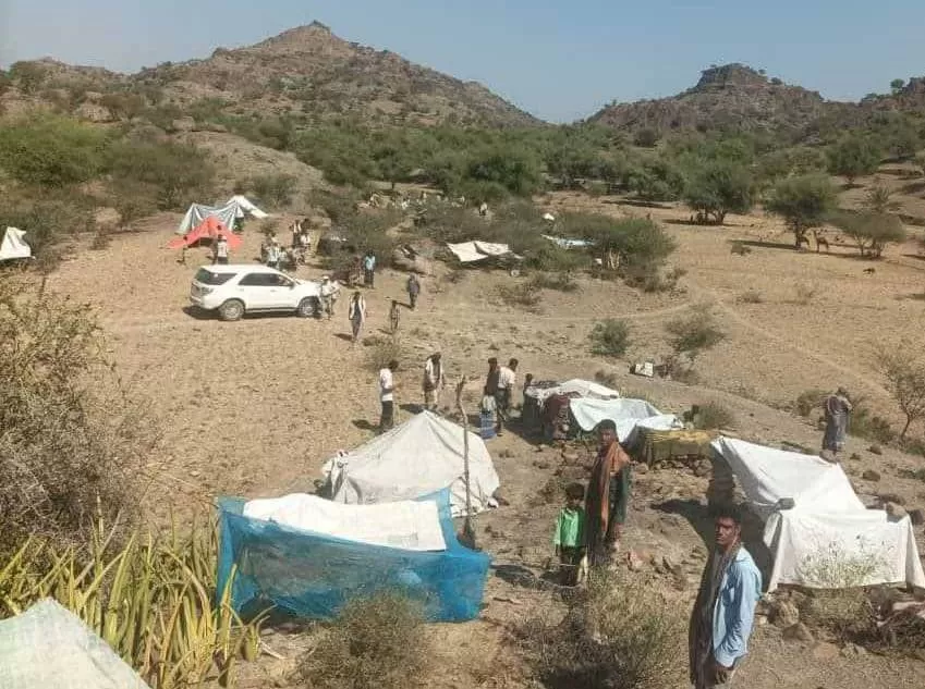 نزوح جماعي في مقبنة غرب تعز بعد حصار خانق فرضه الحوثيون