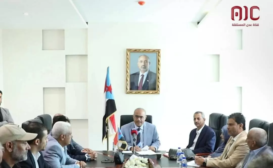 الاشتراكي يتمسك بالتوافق الوطني بعد تأييد وزير محسوب عليه لإجراءات الانتقالي