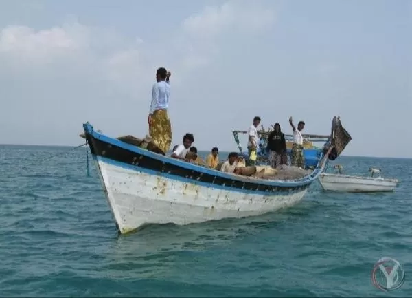 الحديدة: وفاة 7 أشخاص في غرق قارب يقل 23 راكبا قبالة سواحل جزيرة كمران